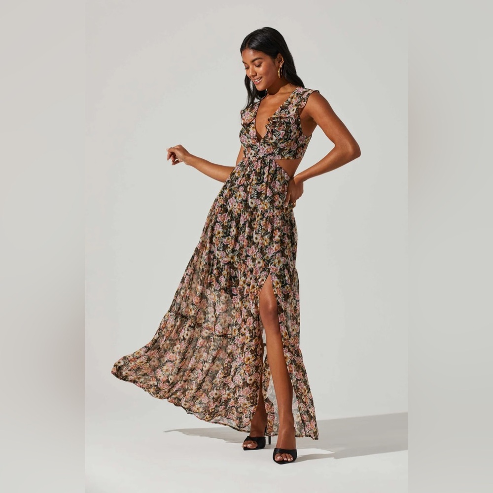 ASTR The Label Maxi Floral Cutout Dress (New with tags)